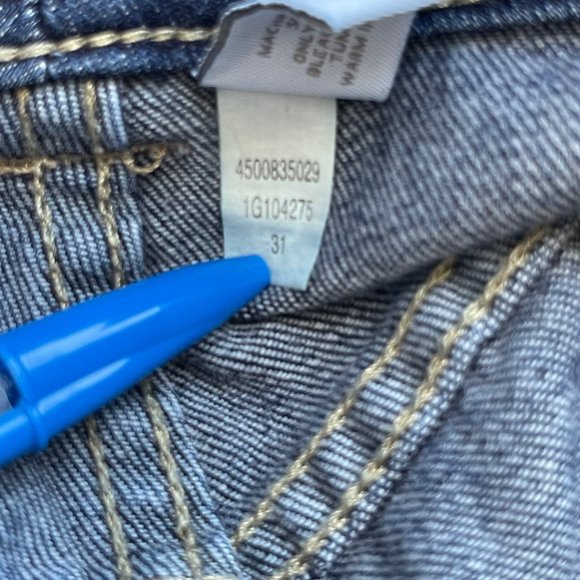 Chico's Size 3 Platinum Ultimate Fit Cropped Stretch Demin Jeans Medium Wash - Picture 5 of 5